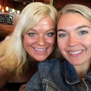 Meet your Posher, Sandy